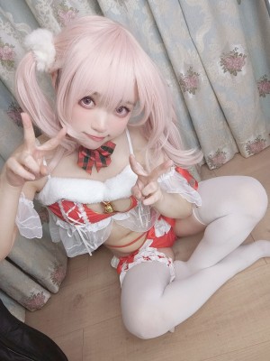 [神沢永莉] 平安夜红色分体式_025