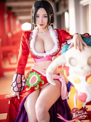 HaneAme雨波 - Boa Hancock_12