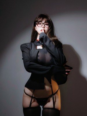 女主K 秘书の丝袜[93P+2V]_67