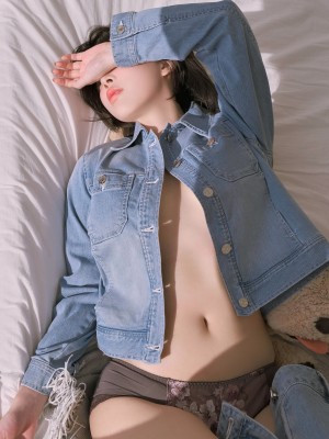 Kang In-kyung (강인경) - Y2K_Kang-In-kyung-Y2K-007