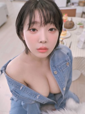 Kang In-kyung (강인경) - Y2K_Kang-In-kyung-Y2K-015