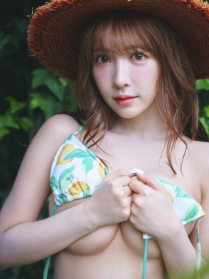 三上悠亜 写真集「Your DOLL」_017