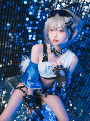 Irisuare - Silver Wolf_07