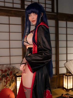 Alina Becker - Hinata Akatsuki_05