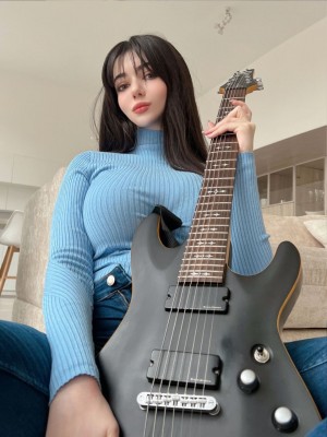 Alina Becker - Guitar Sister_35