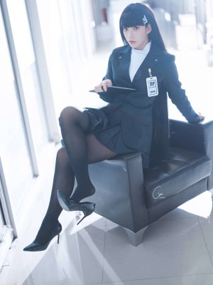 Cien cosplay Blue_Archive_RIO_17