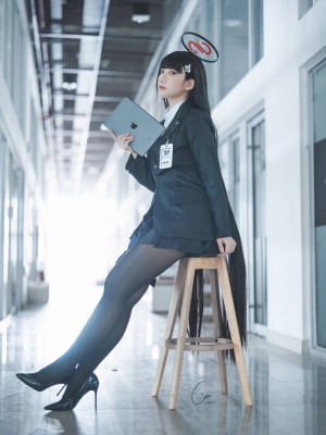 Cien cosplay Blue_Archive_RIO_07