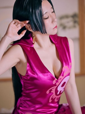 蛇姫秘蜜ワンピーボアハンコック_025