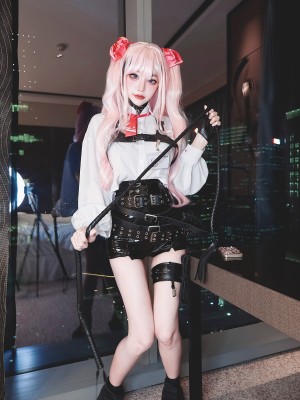 Rikachan cosplay Yuni - NIKKE_02