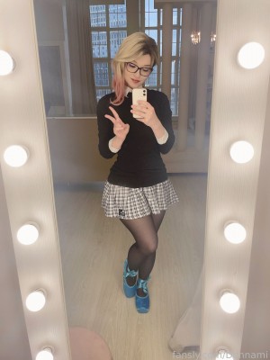 Donna Loli - Gwen_82