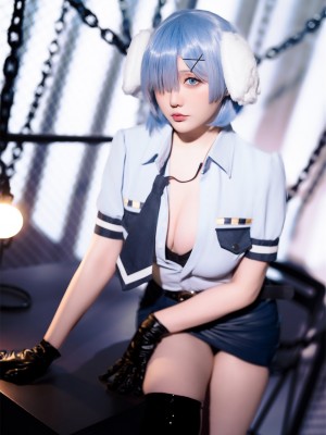Hoshilily (星之迟迟) Rem Dog-Eared Police Officer - ReZero_002