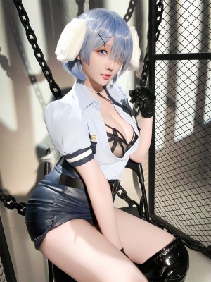 Hoshilily (星之迟迟) Rem Dog-Eared Police Officer - ReZero_096