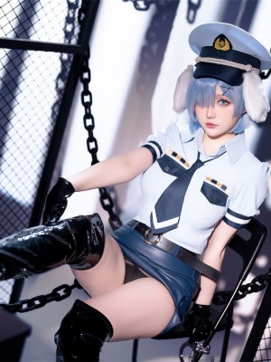 Hoshilily (星之迟迟) Rem Dog-Eared Police Officer - ReZero_017