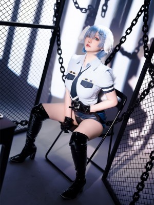 Hoshilily (星之迟迟) Rem Dog-Eared Police Officer - ReZero_029