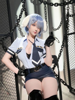 Hoshilily (星之迟迟) Rem Dog-Eared Police Officer - ReZero_087