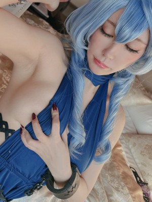 りんごみつき妄想セレクションvol.11 横乳呼吸だけでなく。尻呼吸も！？尻が丸出しド変態ドレス_170