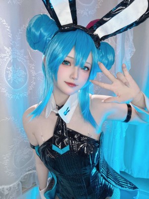 屿鱼 初音 兔女郎_32