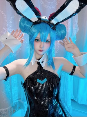 屿鱼 初音 兔女郎_38