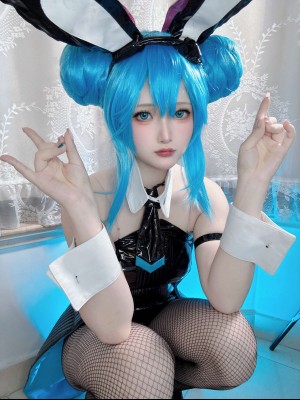 屿鱼 初音 兔女郎_35