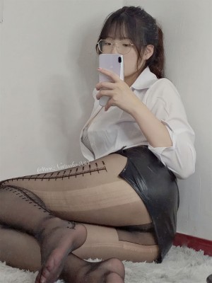 Natsuko_夏夏子 - OL短裙_05