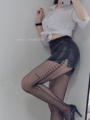 Natsuko_夏夏子 - OL短裙_42