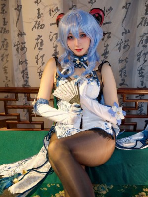 屑雪雪鸭 - 甘雨青花瓷旗袍[50P-199MB]_19