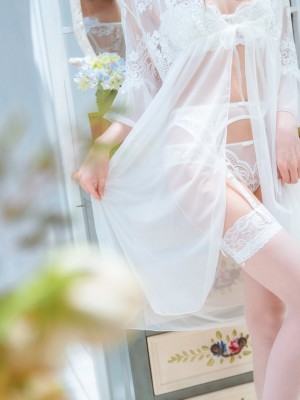 香草喵露露 NO.005 玻璃房少女_78-Coser@香草喵露露 No.005 玻璃房少女-4KHD.com-008