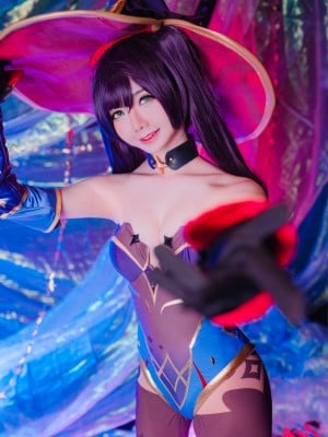 Sally Dorasnow - 莫娜_005