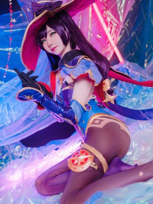 Sally Dorasnow - 莫娜_013