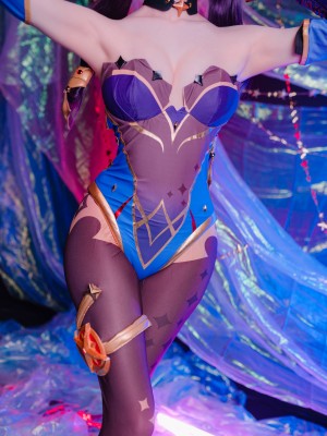 Sally Dorasnow - 莫娜_016