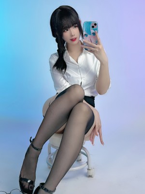 miko酱wb自拍_008vIsnAgy1hqht5tndeyj31d82yob2b