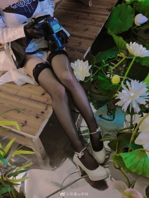 微博cos合集_006FDX8ngy1h2rwyh6trrj30u0140qh2