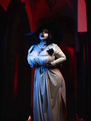 Bishoujomom - Lady Dimitrescu_08