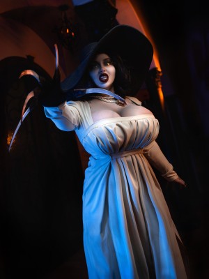 Bishoujomom - Lady Dimitrescu_12