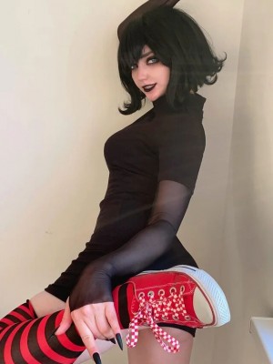 Fleurxy - Mavis Dracula_05