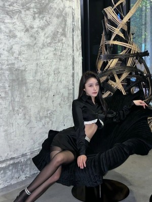 微博hs6_006WU84Wly1h113gdw92cj30mh13z153