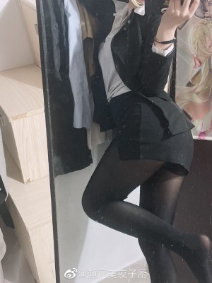微博hs6_007ITK98gy1h20bld6fkoj32qo220u0y
