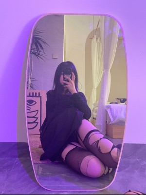 微博hs6_008piqS7gy1h200f0owmej32c0340000