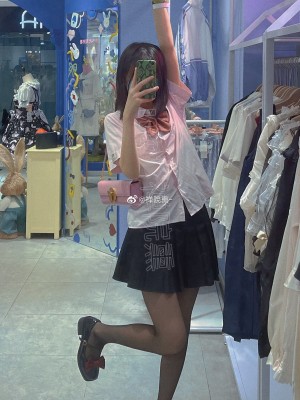 微博hs6_008l6jrMly1h21900ccjbj314a291kjl