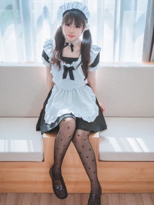 微博hs6_0062fP35ly1h22lnkc2jjj32ky3vce83