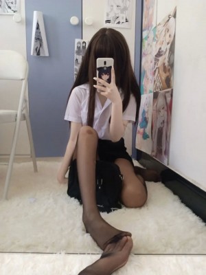 微博hs6_006MlUtvly1gvdth4334qj60qo0zkncq02