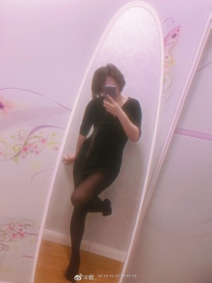 微博hs6_a8d1904aly1h2aetmb00yj20u0140tf4
