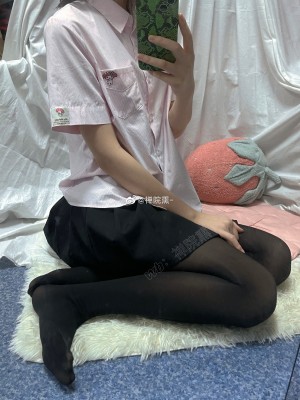 微博hs6_008l6jrMly1h2a2fzu9t5j32062ks4qr