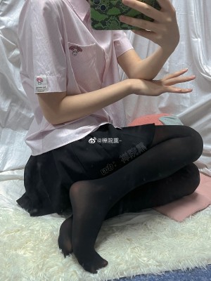 微博hs6_008l6jrMly1h2a2cnzjecj31qp29k4qq