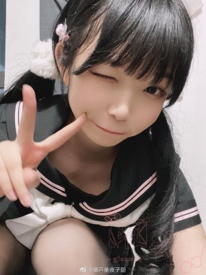 微博hs6_007ITK98gy1h2b688nmfcj30u0140do0