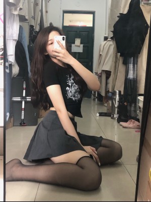 微博hs6_008cuS2igy1gqlncdmsnkj30zj1bekjl