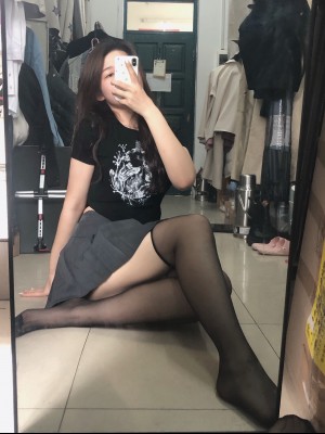 微博hs6_008cuS2igy1gqlncbdl75j30zj1benpd