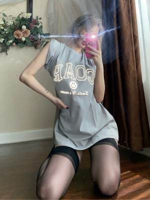 微博hs6_008cuS2igy1gr9nezj2qsj31401hce82