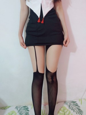 微博hs6_006yQLzSly1h2dvqcad2jj31251z44g1