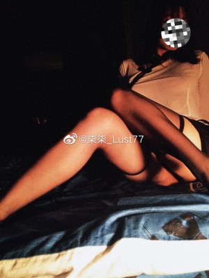 微博hs6_007UtiO4gy1h2f70liqdlj31400u0ahs